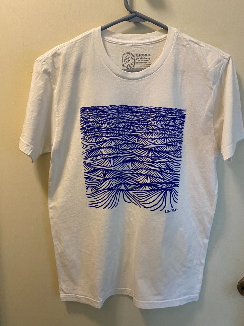 Uroko Santa Cruz Graphic Tee White Wave Art Shirt- Men's Medium